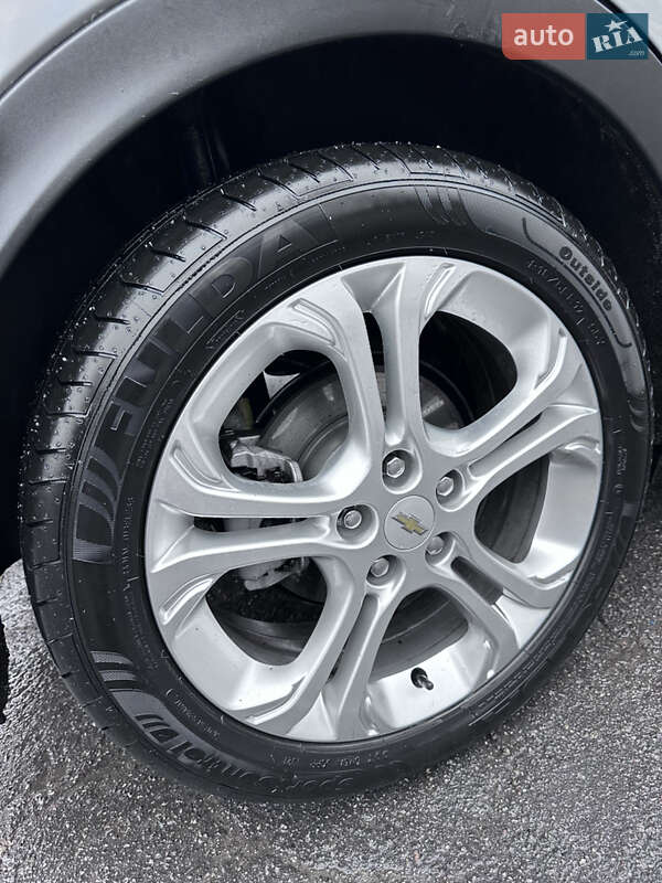 Хетчбек Chevrolet Bolt EV 2020 в Києві