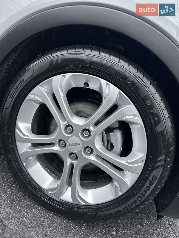 Хетчбек Chevrolet Bolt EV 2020 в Києві