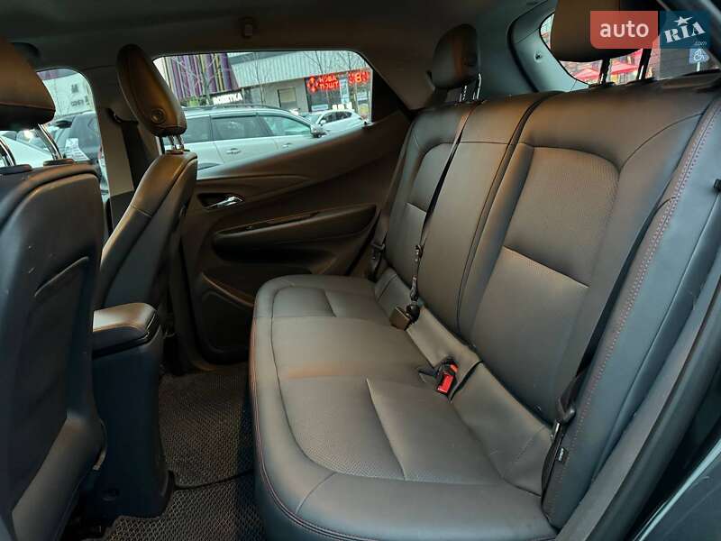 Хэтчбек Chevrolet Bolt EV 2017 в Киеве фото 9 Хэтчбек Chevrolet Bolt EV 2017 в Киеве