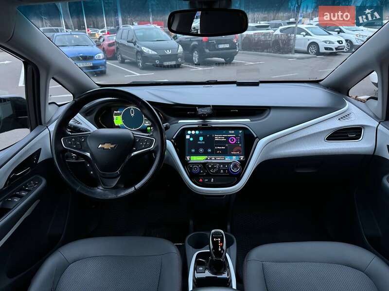 Хэтчбек Chevrolet Bolt EV 2017 в Киеве фото 14 Хэтчбек Chevrolet Bolt EV 2017 в Киеве