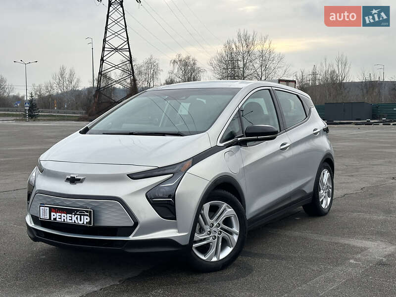 Хэтчбек Chevrolet Bolt EV 2023 в Киеве