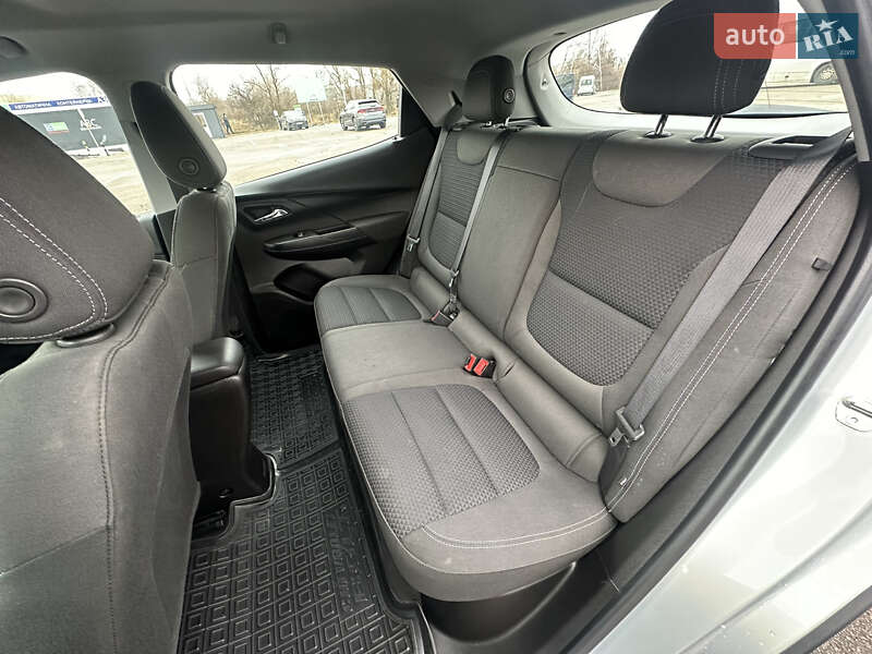 Хэтчбек Chevrolet Bolt EV 2023 в Киеве
