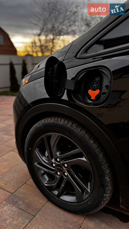 Хетчбек Chevrolet Bolt EV 2023 в Хмельницькому фото 14 Хетчбек Chevrolet Bolt EV 2023 в Хмельницькому