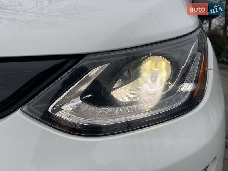 Хетчбек Chevrolet Bolt EV 2018 в Вінниці фото 30 Хетчбек Chevrolet Bolt EV 2018 в Вінниці
