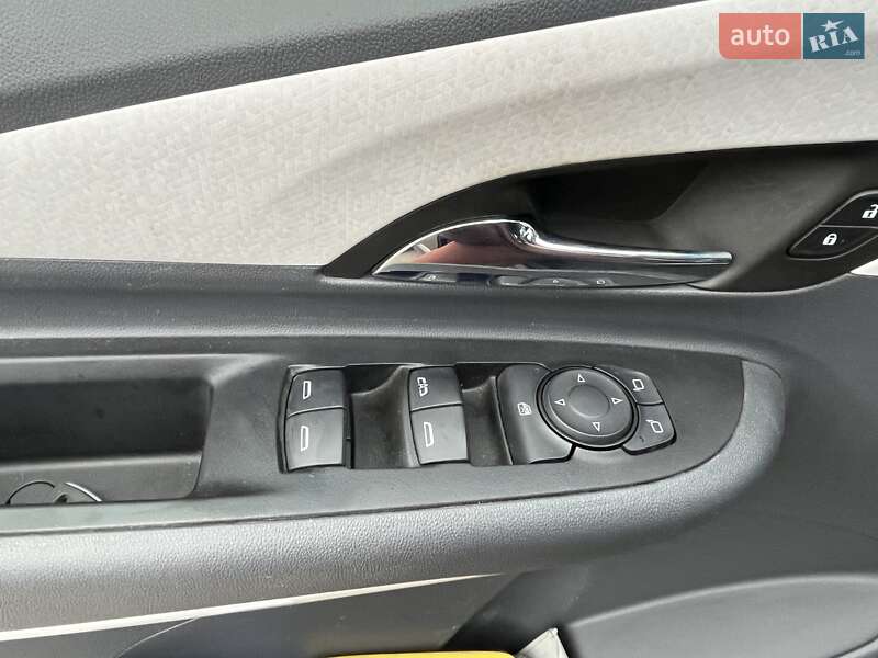 Хетчбек Chevrolet Bolt EV 2017 в Києві