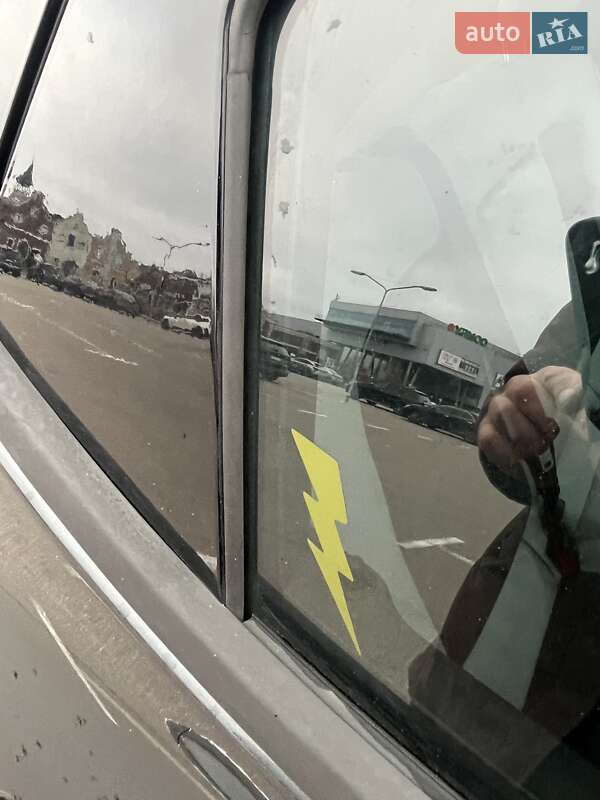 Хетчбек Chevrolet Bolt EV 2017 в Києві