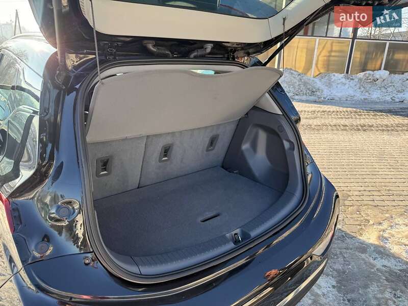 Хэтчбек Chevrolet Bolt EV 2017 в Львове
