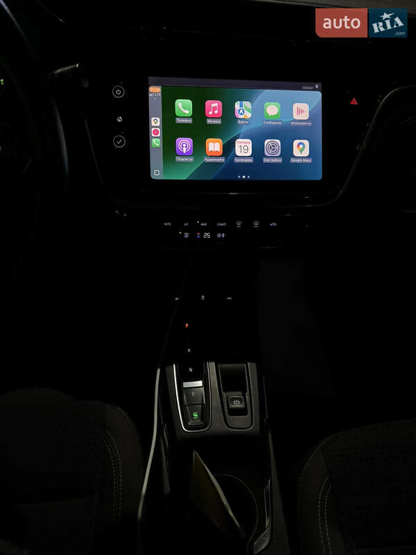 Хэтчбек Chevrolet Bolt EV 2022 в Киеве