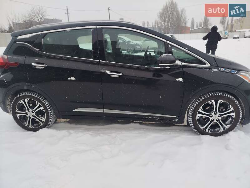 Хэтчбек Chevrolet Bolt EV 2020 в Киеве фото 4 Хэтчбек Chevrolet Bolt EV 2020 в Киеве