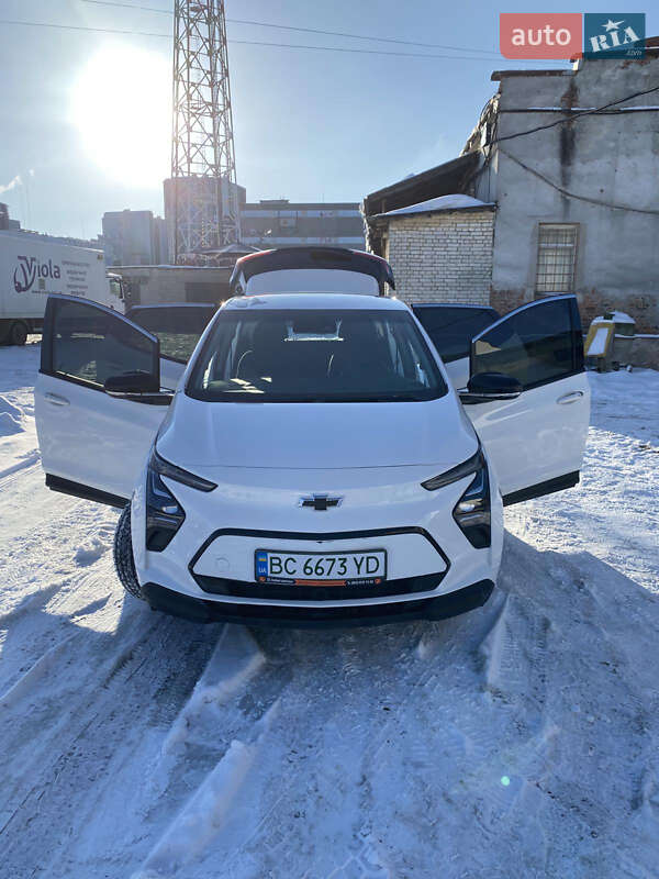 Хэтчбек Chevrolet Bolt EV 2023 в Львове