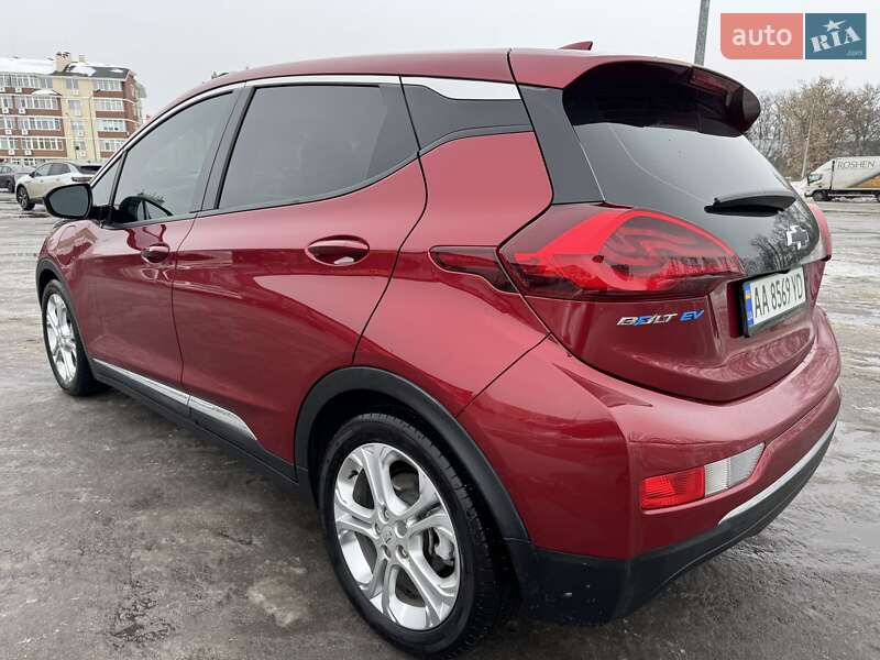Хэтчбек Chevrolet Bolt EV 2021 в Киеве