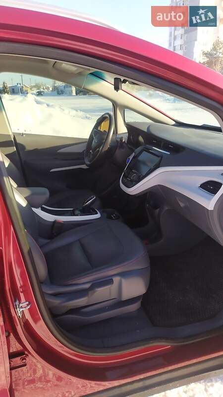 Хэтчбек Chevrolet Bolt EV 2020 в Вараше