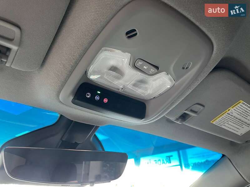 Хэтчбек Chevrolet Bolt EV 2019 в Киеве