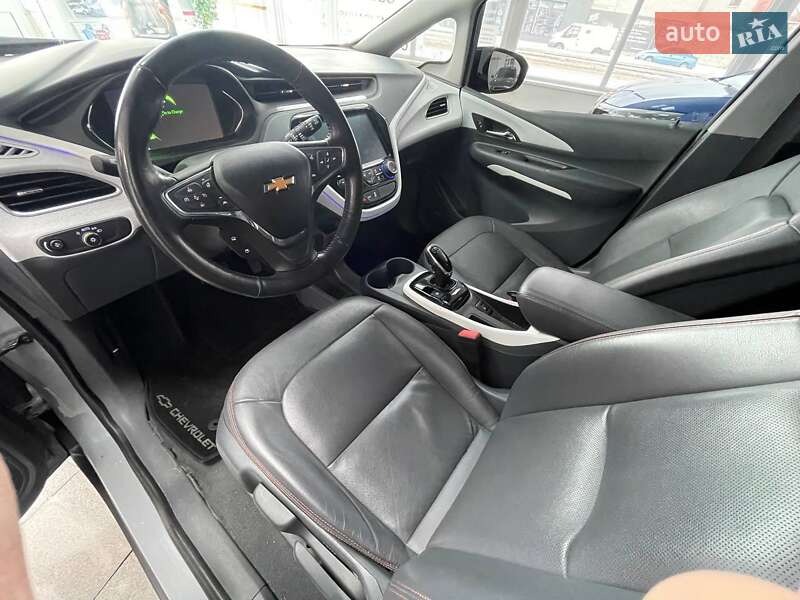 Хэтчбек Chevrolet Bolt EV 2019 в Киеве