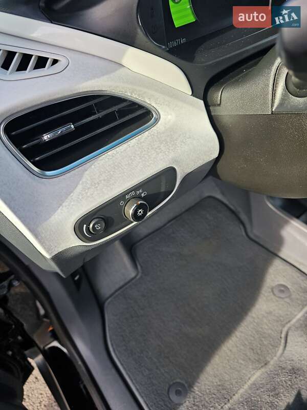 Хэтчбек Chevrolet Bolt EV 2017 в Ровно