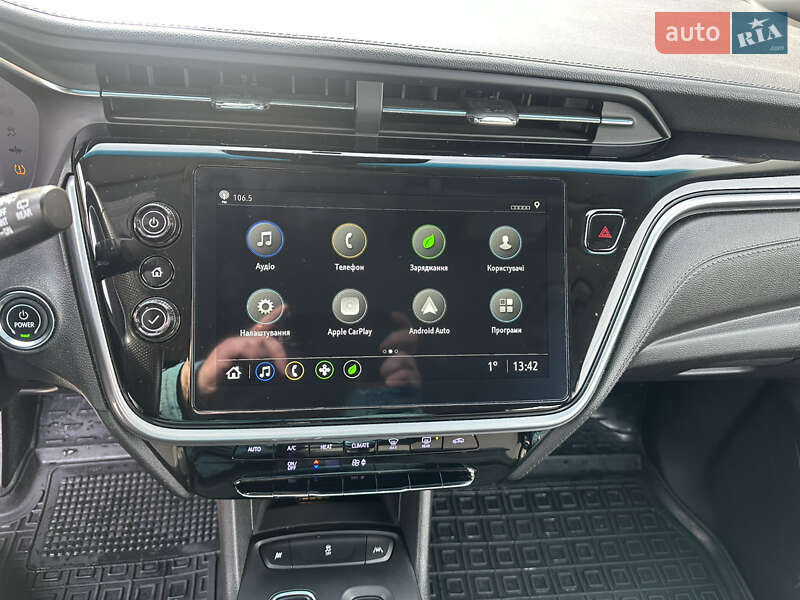 Хэтчбек Chevrolet Bolt EV 2022 в Броварах фото 14 Хэтчбек Chevrolet Bolt EV 2022 в Броварах