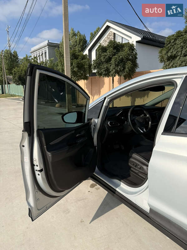 Хэтчбек Chevrolet Bolt EV 2023 в Новомосковске фото 13 Хэтчбек Chevrolet Bolt EV 2023 в Новомосковске