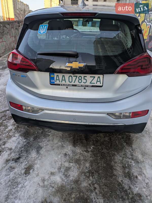 Хэтчбек Chevrolet Bolt EV 2017 в Киеве