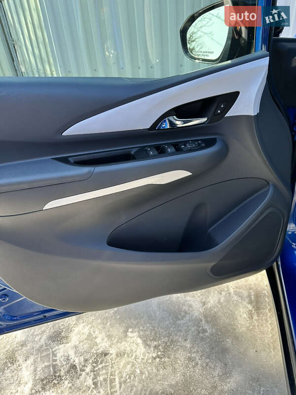 Хэтчбек Chevrolet Bolt EV 2019 в Ирпене