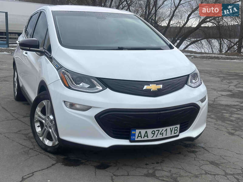 Хэтчбек Chevrolet Bolt EV 2019 в Киеве