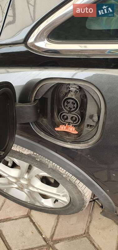 Хэтчбек Chevrolet Bolt EV 2016 в Запорожье фото 12 Хэтчбек Chevrolet Bolt EV 2016 в Запорожье