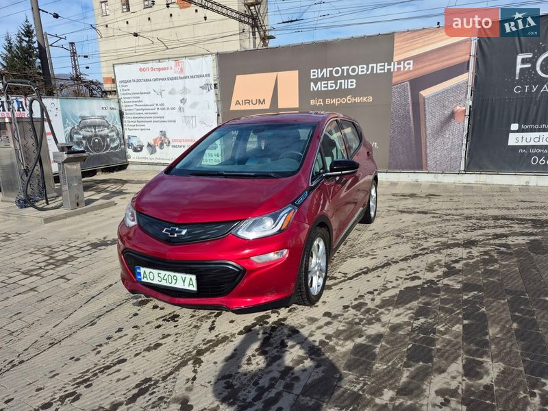 Хэтчбек Chevrolet Bolt EV 2018 в Сваляве