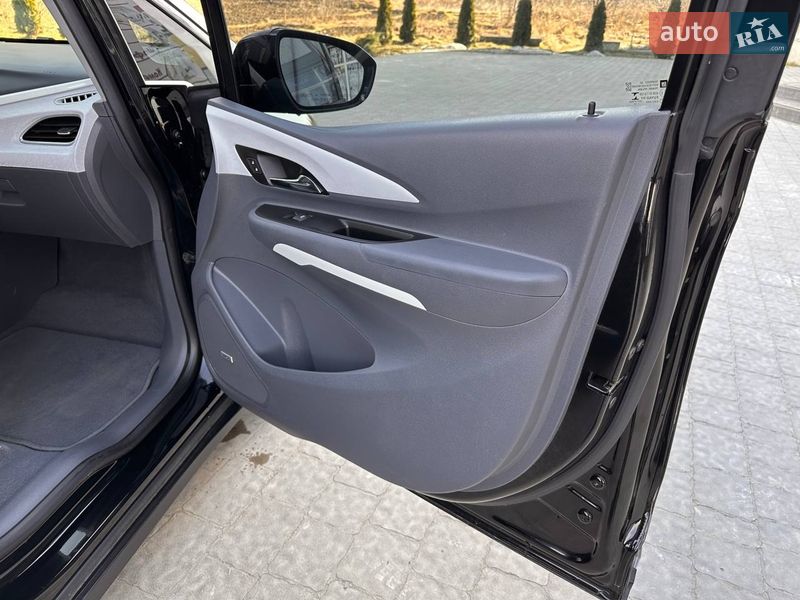 Хетчбек Chevrolet Bolt EV 2019 в Львові