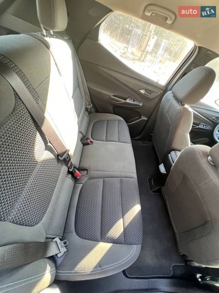 Хэтчбек Chevrolet Bolt EV 2023 в Киеве