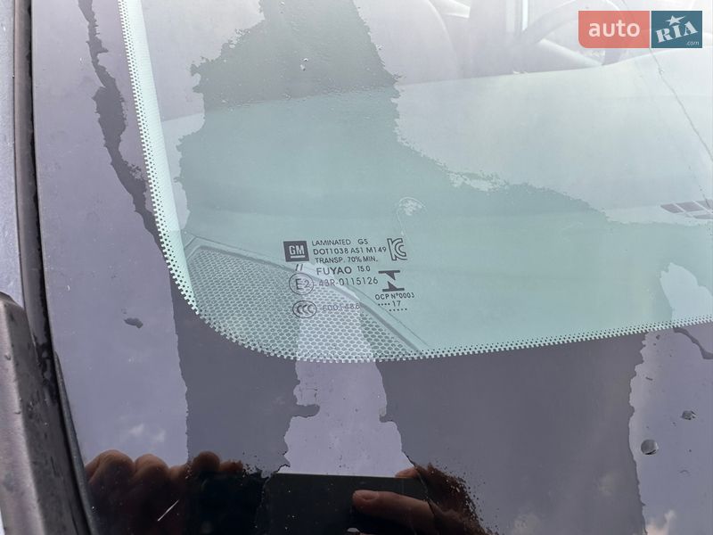 Хэтчбек Chevrolet Bolt EV 2017 в Ужгороде