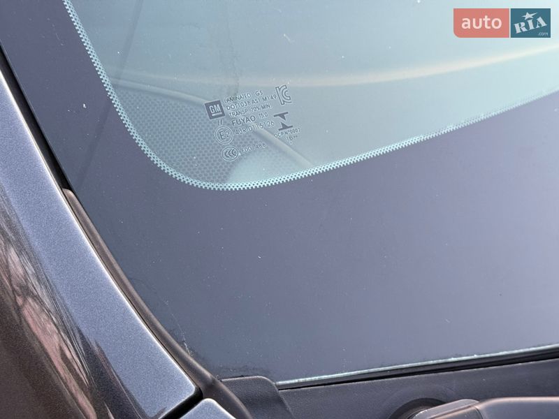 Хэтчбек Chevrolet Bolt EV 2017 в Киеве