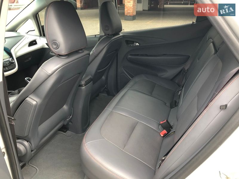 Хэтчбек Chevrolet Bolt EV 2017 в Львове фото 14 Хэтчбек Chevrolet Bolt EV 2017 в Львове