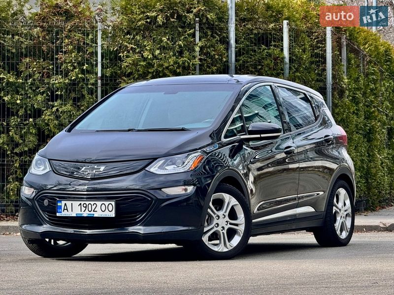 Хэтчбек Chevrolet Bolt EV 2020 в Киеве