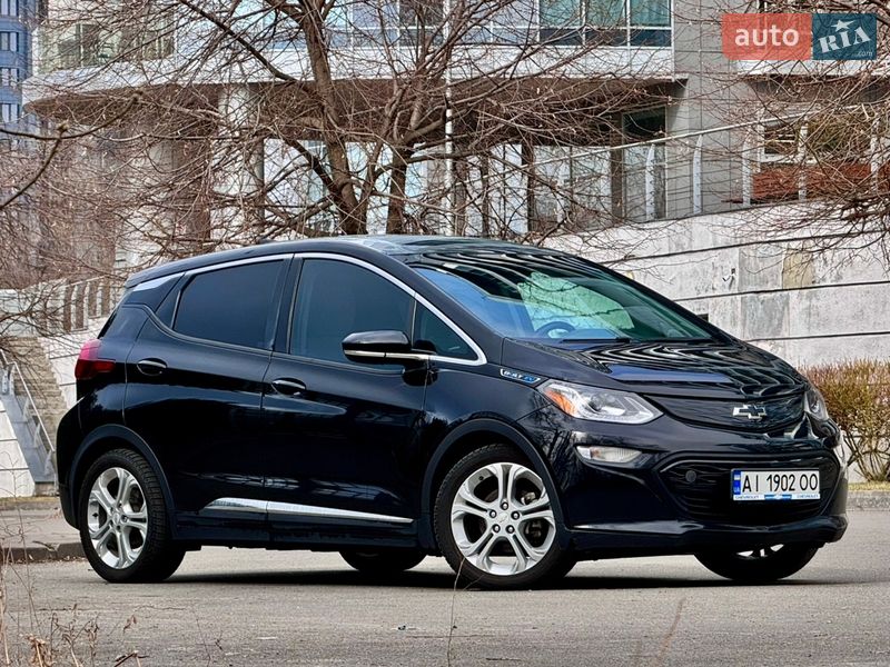 Хэтчбек Chevrolet Bolt EV 2020 в Киеве