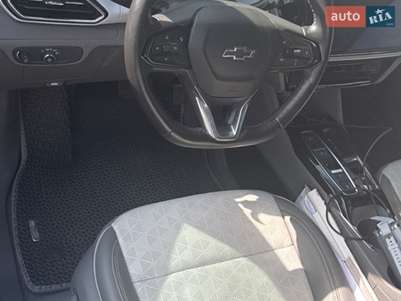 Хетчбек Chevrolet Bolt EV 2023 в Києві
