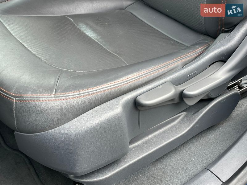 Хэтчбек Chevrolet Bolt EV 2019 в Киеве