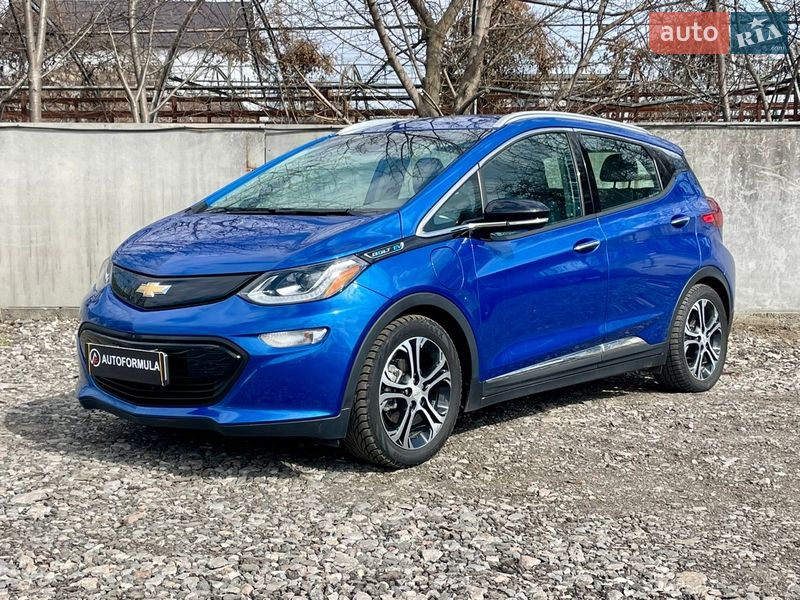 Хэтчбек Chevrolet Bolt EV 2019 в Киеве