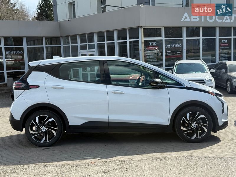 Хэтчбек Chevrolet Bolt EV 2023 в Житомире