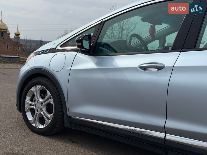 Хэтчбек Chevrolet Bolt EV 2017 в Шаргороде