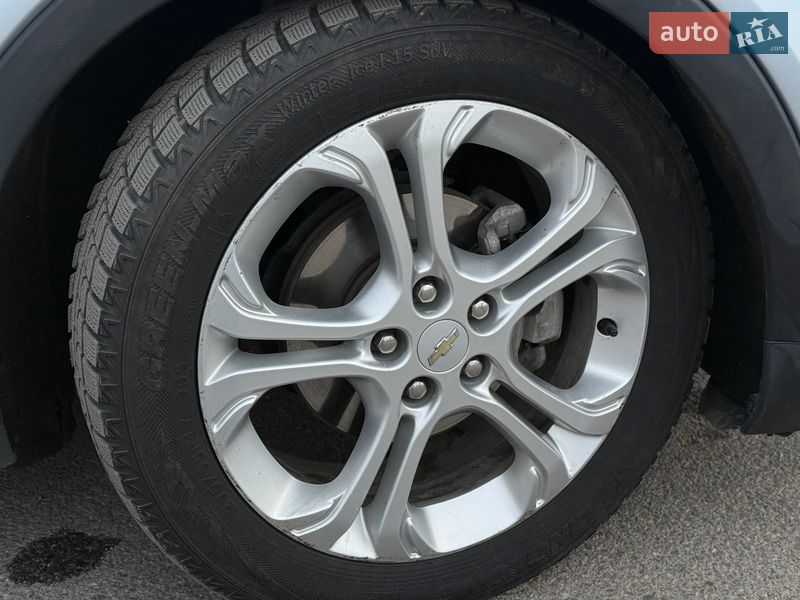 Хэтчбек Chevrolet Bolt EV 2017 в Шаргороде