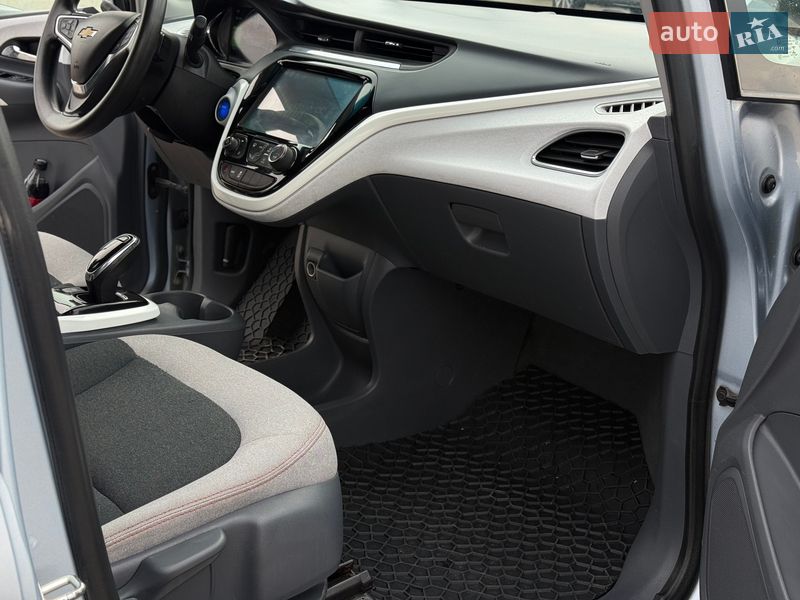 Хэтчбек Chevrolet Bolt EV 2017 в Шаргороде