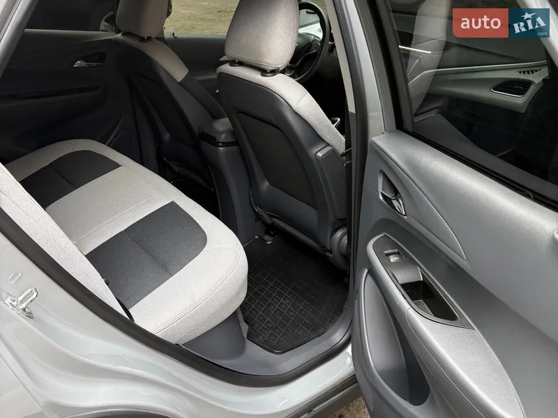 Chevrolet Bolt EV 2021 VIN 1G1FY6S07M4109257 фото оголошення 8 з 44