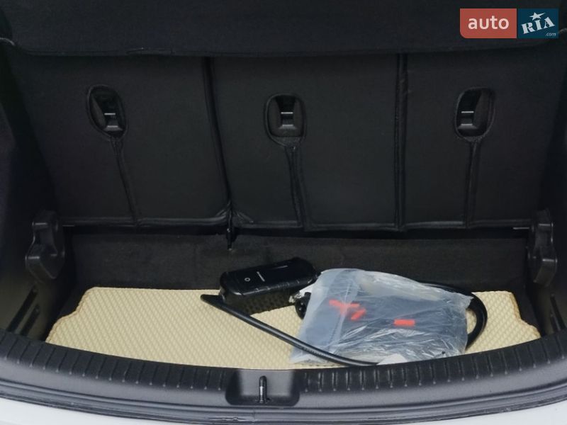 Хэтчбек Chevrolet Bolt EV 2023 в Золочеве фото 6 Хэтчбек Chevrolet Bolt EV 2023 в Золочеве