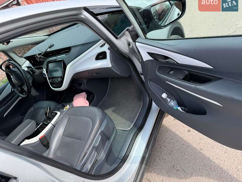 Хетчбек Chevrolet Bolt EV 2017 в Чернігові фото 13 Хетчбек Chevrolet Bolt EV 2017 в Чернігові