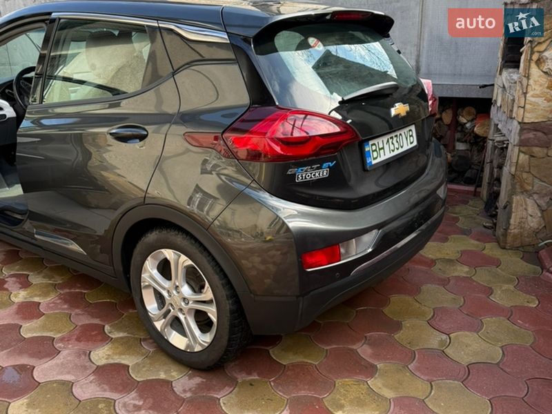 Хэтчбек Chevrolet Bolt EV 2019 в Одессе фото 4 Хэтчбек Chevrolet Bolt EV 2019 в Одессе