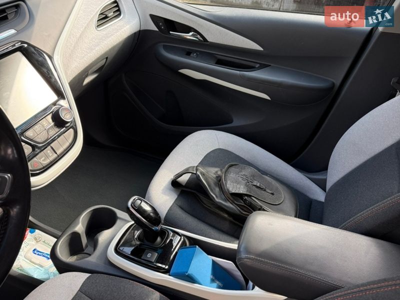 Хэтчбек Chevrolet Bolt EV 2019 в Одессе фото 20 Хэтчбек Chevrolet Bolt EV 2019 в Одессе