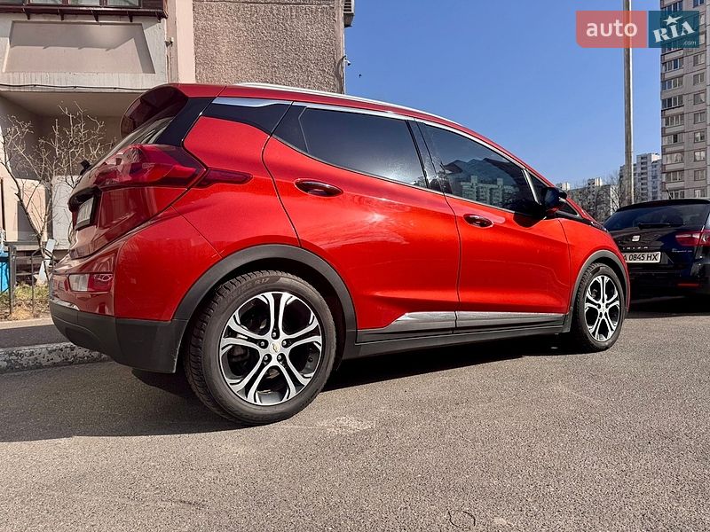 Хетчбек Chevrolet Bolt EV 2020 в Києві