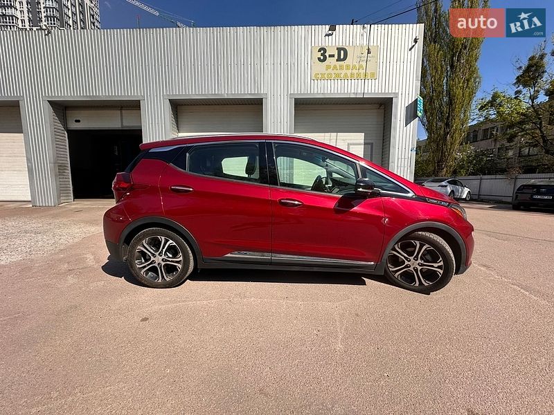 Хэтчбек Chevrolet Bolt EV 2017 в Киеве фото 6 Хэтчбек Chevrolet Bolt EV 2017 в Киеве