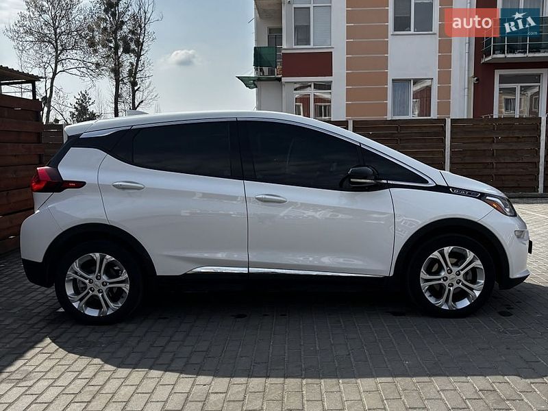 Хэтчбек Chevrolet Bolt EV 2018 в Белогородке