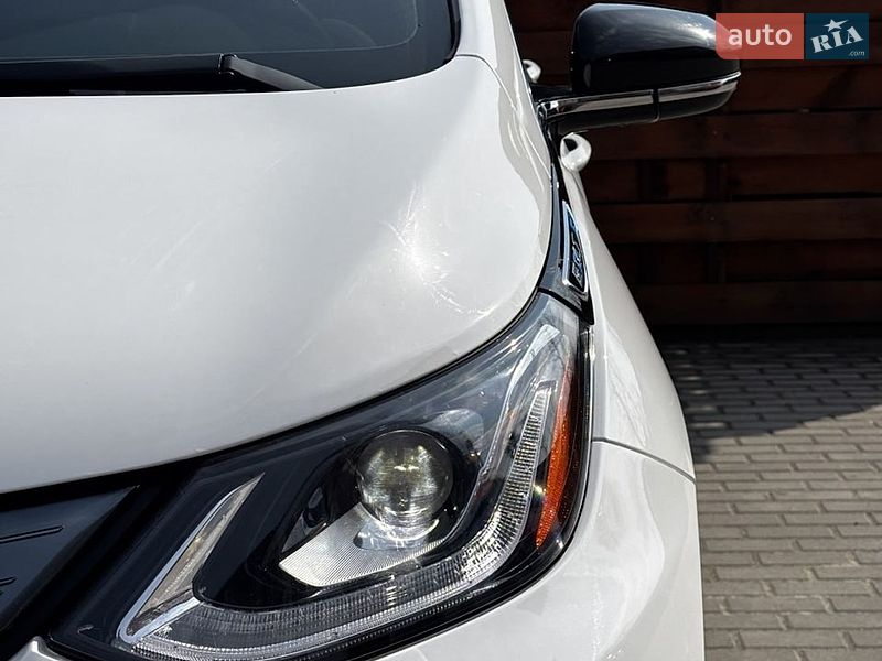 Хэтчбек Chevrolet Bolt EV 2018 в Белогородке