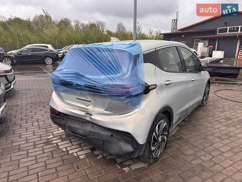 Хэтчбек Chevrolet Bolt EV 2023 в Львове фото 5 Хэтчбек Chevrolet Bolt EV 2023 в Львове